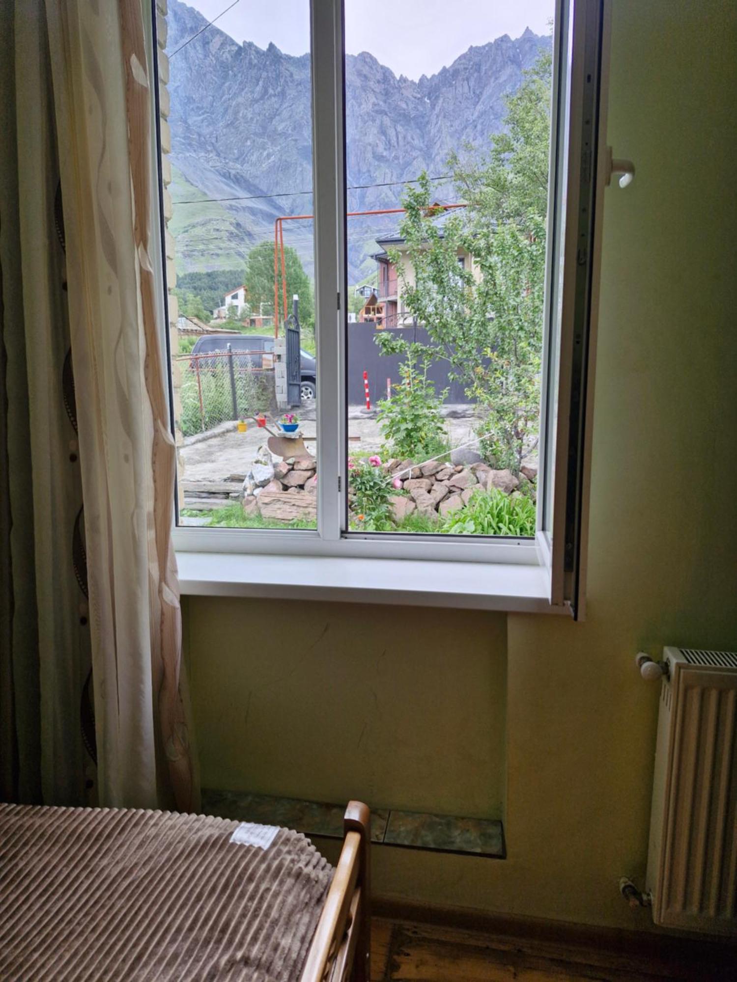 Maiko Guest House Kazbegi Kültér fotó