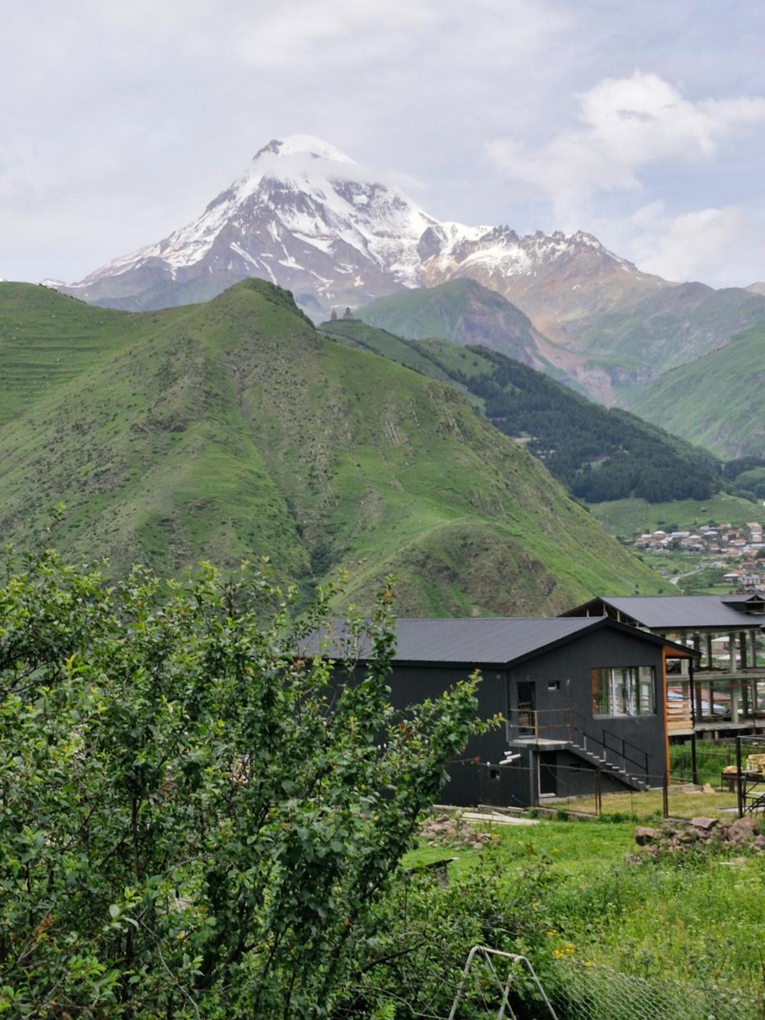 Maiko Guest House Kazbegi Kültér fotó